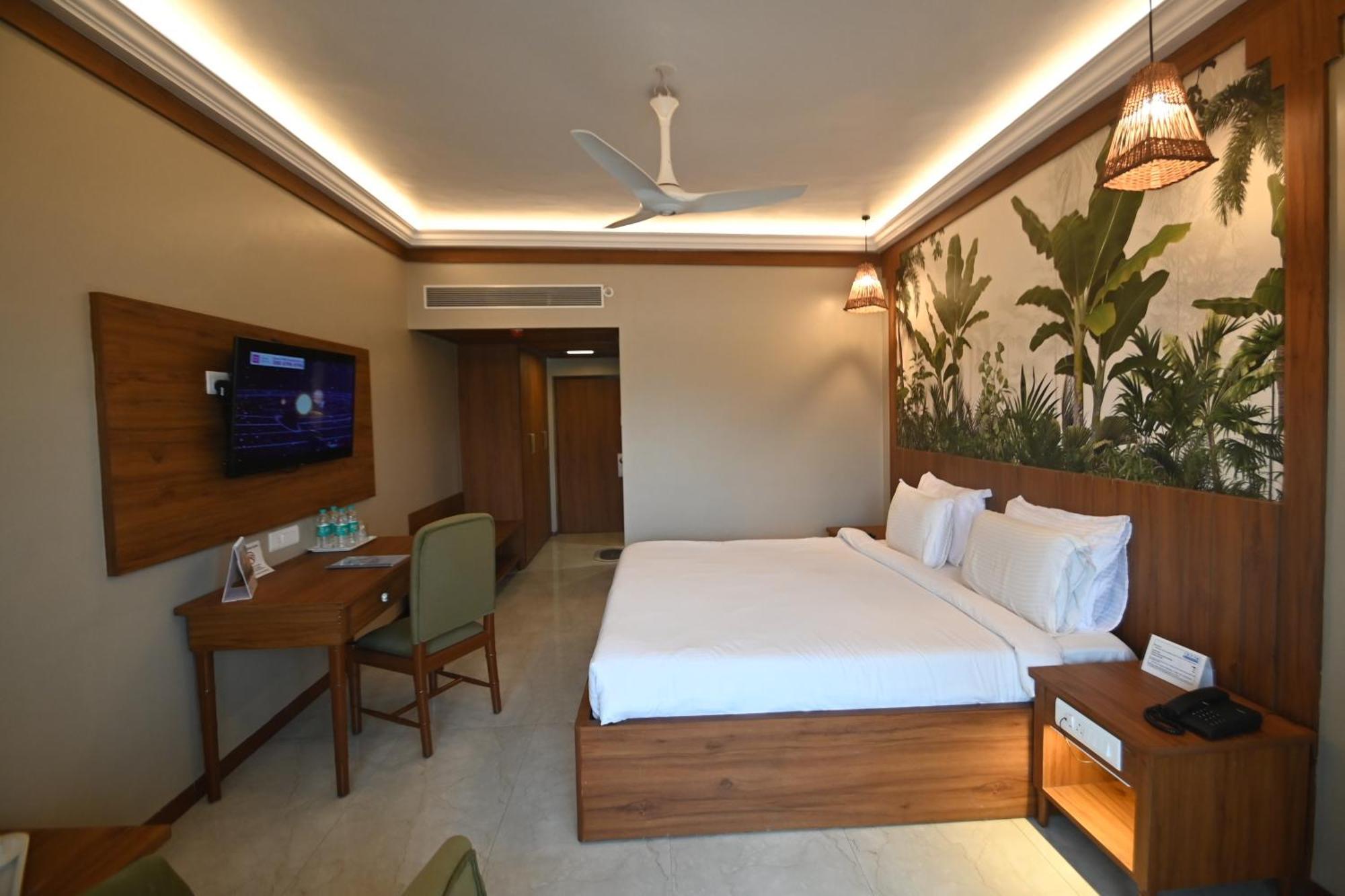 Rns Residency Sea View Hotel Mavalli Exterior photo